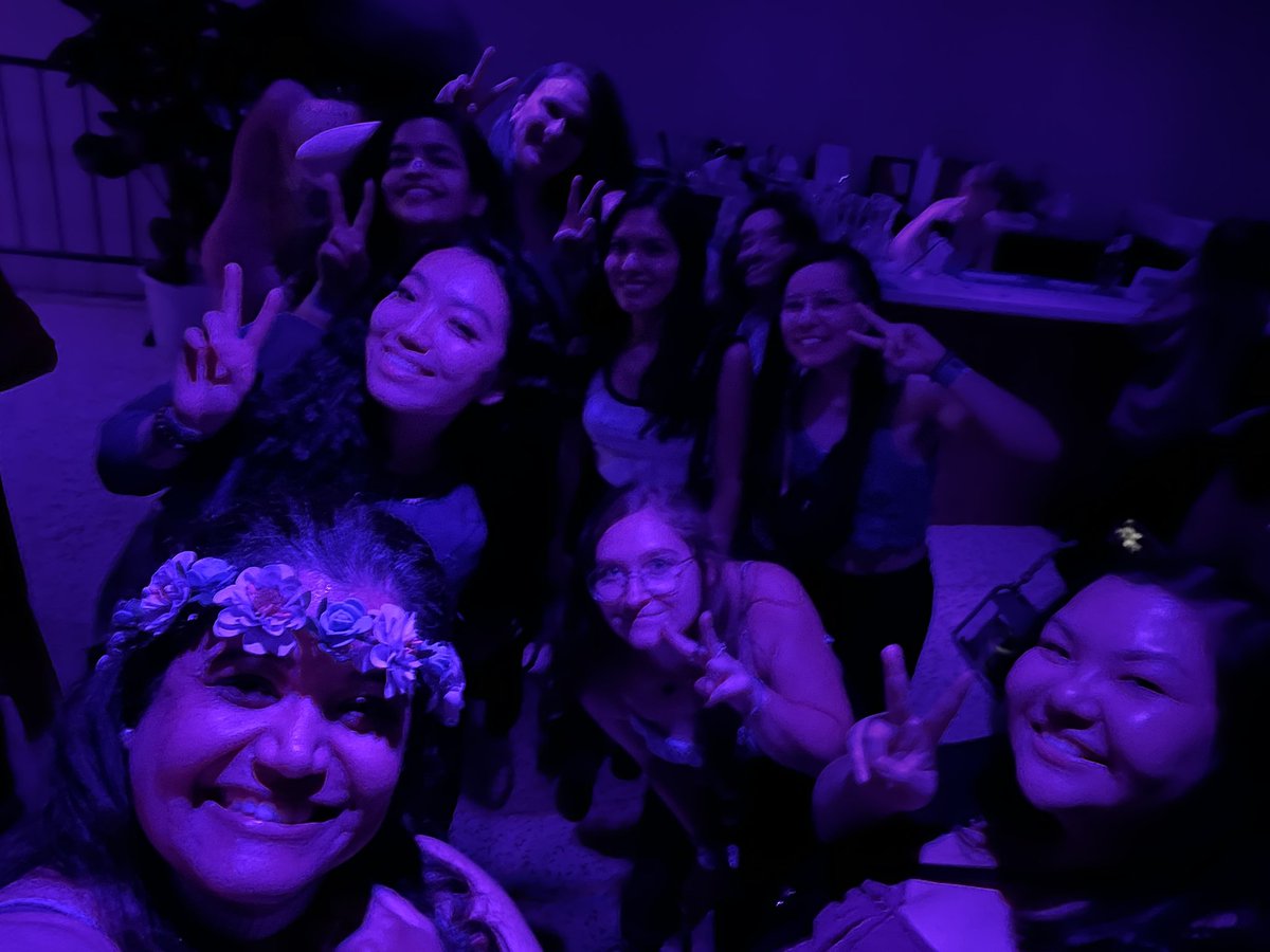 nazsyed's tweet photo. An amazing night with some amazing ARMY friends at #purplebash Thanks @userbfIy for hosting a night filled with the best of @BTS_twt beats. #TorontoARMY https://t.co/GKXP1PDmSZ
