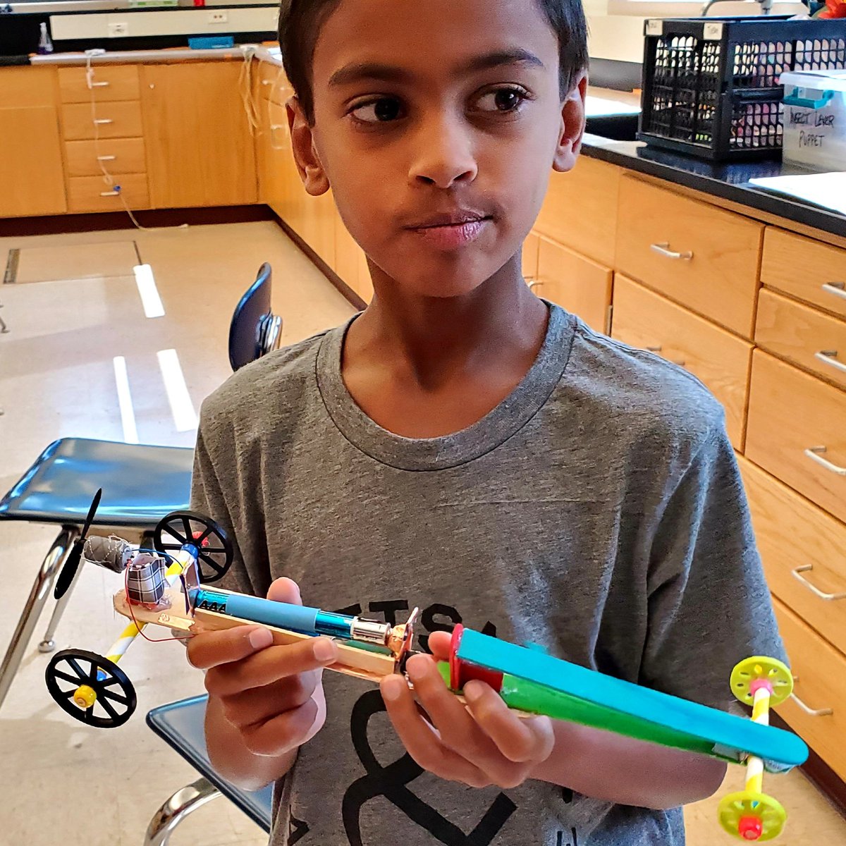 EurekusSTEAM's tweet photo. Our 3rd-5th grade campers were big risk-takers this week! They asked to do the middle school version of our Motor Racers project - custom circuits, sweet designs &amp; cool switches. Engagement, collaboration and ingenuity was simply inspiring.

#stem #steameducation #steam #makered https://t.co/lqN8ui6f23