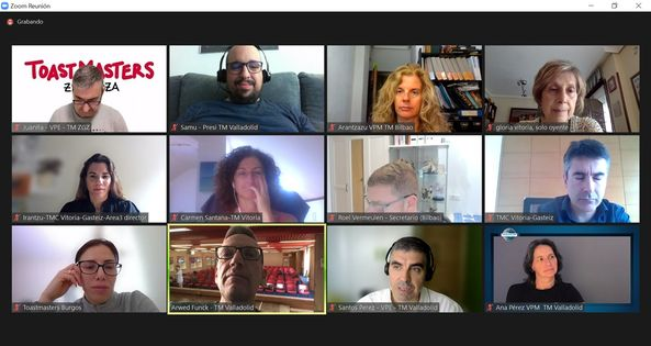 mlradap's tweet photo. ¿Mañana de sábado en la playita? Pues no, zoomeando en la sesión de formación de directivos del área A3 de ToastMasters. imposible  en mejor compañía. Porque se puede ser buen comunicador sin ser buen líder, pero jamás serás  un buen líder si no sabes comunicar. (Ralph Smedley) https://t.co/rtvtEQbasp