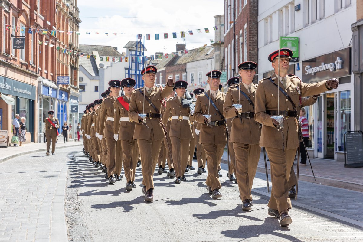 myworcester's tweet photo. Worcester city centre this morning where the 2nd Battalion, The @MercianRegiment , which was given the freedom of the city in 2007, marched through the streets of Worcester for @ArmedForcesDay. https://t.co/cGJBmCD7t3