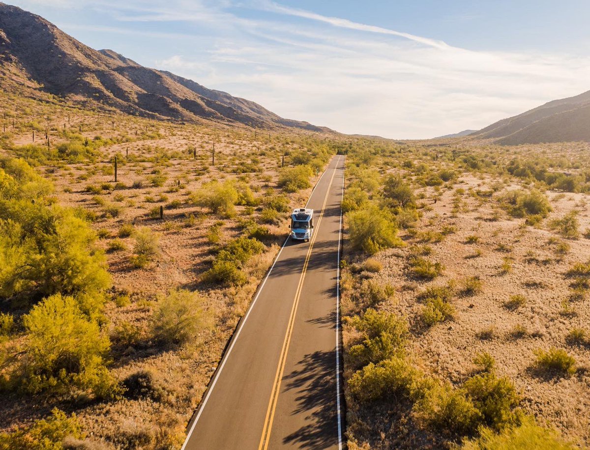 MBvansUSA's tweet photo. With five innovative floor plans, multiple bedding options, and plenty of storage space, the Unity model from @leisurevans is miles from ordinary. Experience endless possibilities and the freedom to explore in comfort #RVPartner https://t.co/7ssqOb4JpA