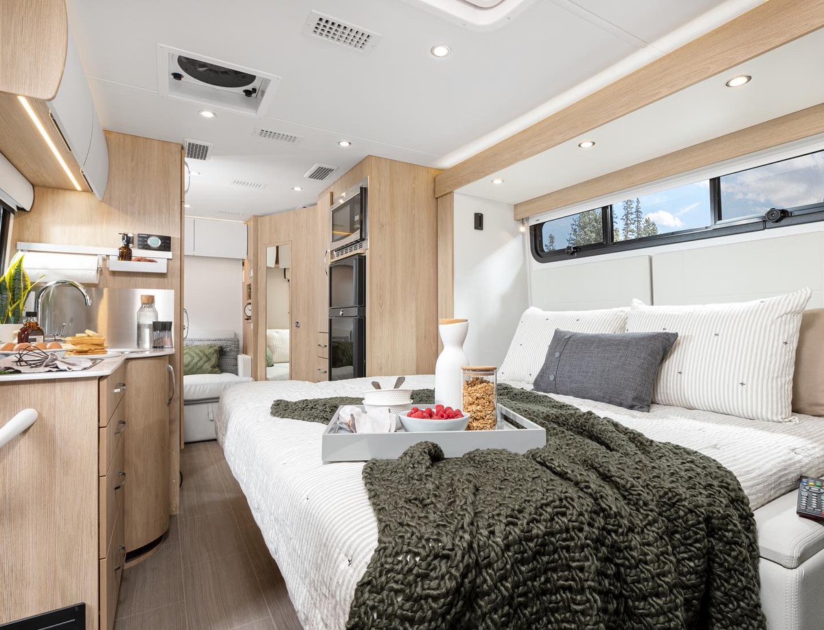 MBvansUSA's tweet photo. With five innovative floor plans, multiple bedding options, and plenty of storage space, the Unity model from @leisurevans is miles from ordinary. Experience endless possibilities and the freedom to explore in comfort #RVPartner https://t.co/7ssqOb4JpA