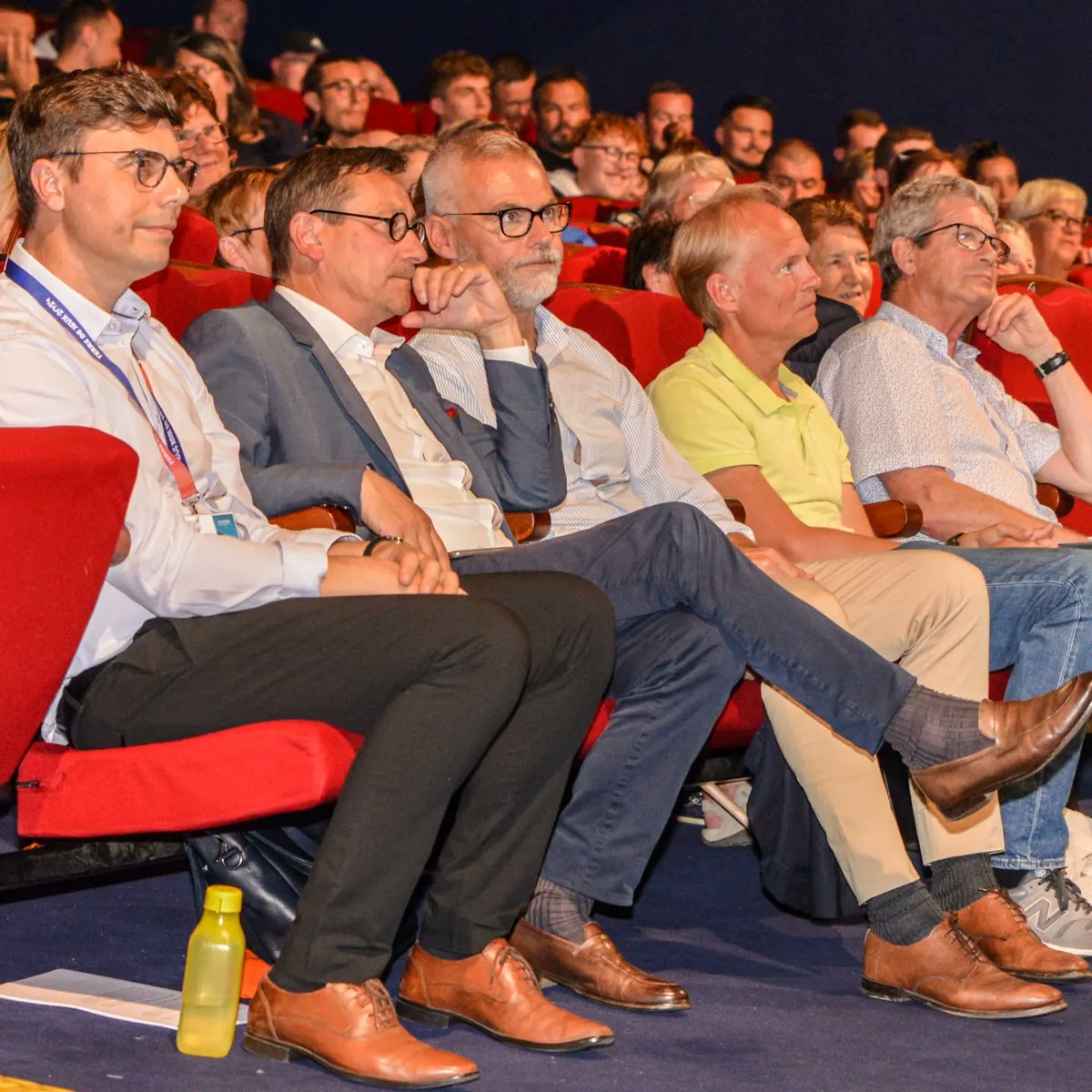 AntoineBulard's tweet photo. La Ville de #Barentin renoue, lors de la journée olympique, avec sa traditionnelle "Soirée des Sports" avec un parrain de renom et 100% local, Cyril Gringore ⚽️

De nombreux sportifs ont été mis à l'honneur comme @matteohache, champion de France des poids moyens 🇫🇷🏆 https://t.co/i5tYFUrSyH