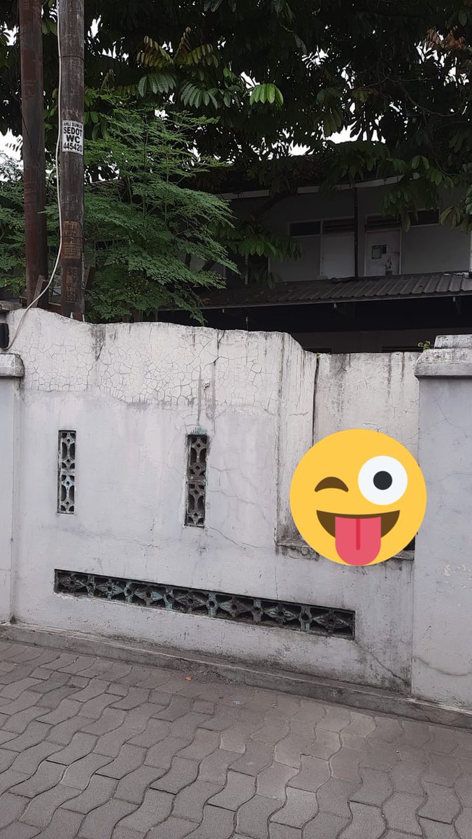 ernesiaa's tweet photo. Quick visit to this very legend building (2) https://t.co/QXxk4NGbnZ