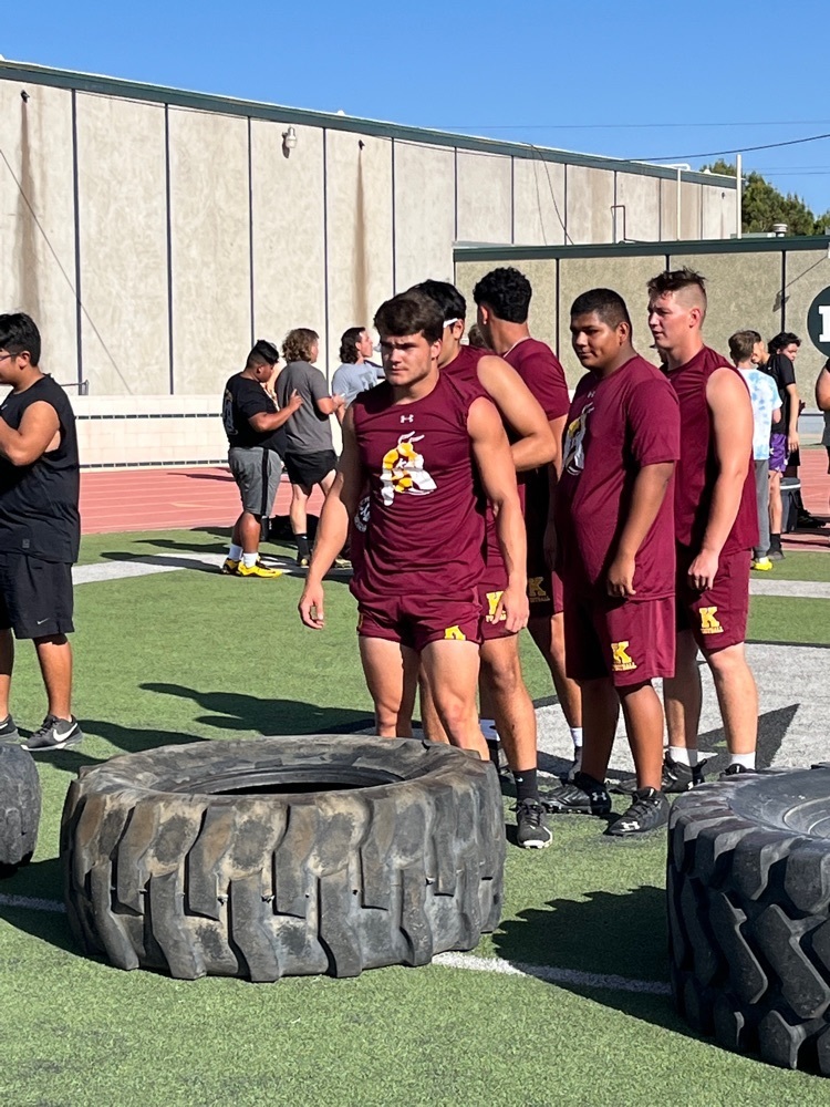 Jackets had a great week competing in 7 on 7 in Odessa on Wednesday and then a lineman challenge in Monahans on Thursday! 

Beat Monahans twice and lost a close one to Permian and OHS. 

Got 3rd at the lineman challenge to Andrews and Seminole. 
#BringTheSting
#WeWillWin