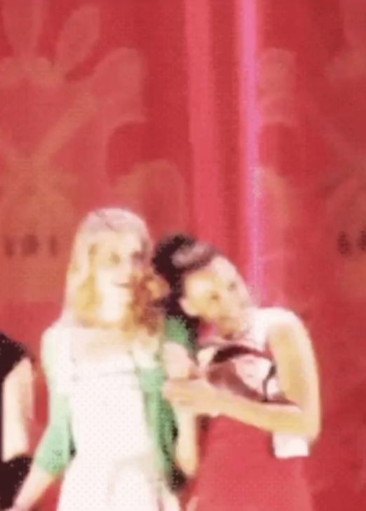 daily lovera (@daily_lovera) on Twitter photo 