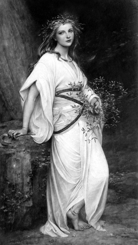 Leodra17's tweet photo. Dear pagan friends, 
Don't forget you have been incarnated in this era for a purpose : to be the transition between what has to die &amp; the rebirth of something new in the ashes of this world. https://t.co/tP6XOfr0p5