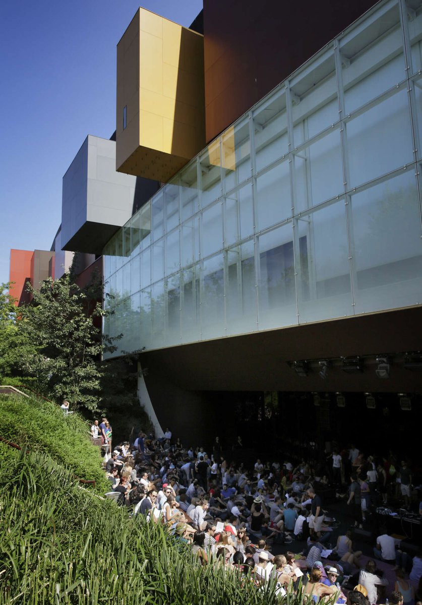 quaibranly's tweet photo. #HipHopCollections 
🕑 J-8 avant la 4e édition du Festival Hip Hop Collections !
🔥 DJ sets, talk, visites inédites, ateliers... : l'événement autour du hip hop et des musiques extra-occidentales à ne pas rater !

📆 Dimanche 3 juillet, dès 14h
👉 Infos : https://t.co/3WXN73MtgC https://t.co/kSlpurZzGF