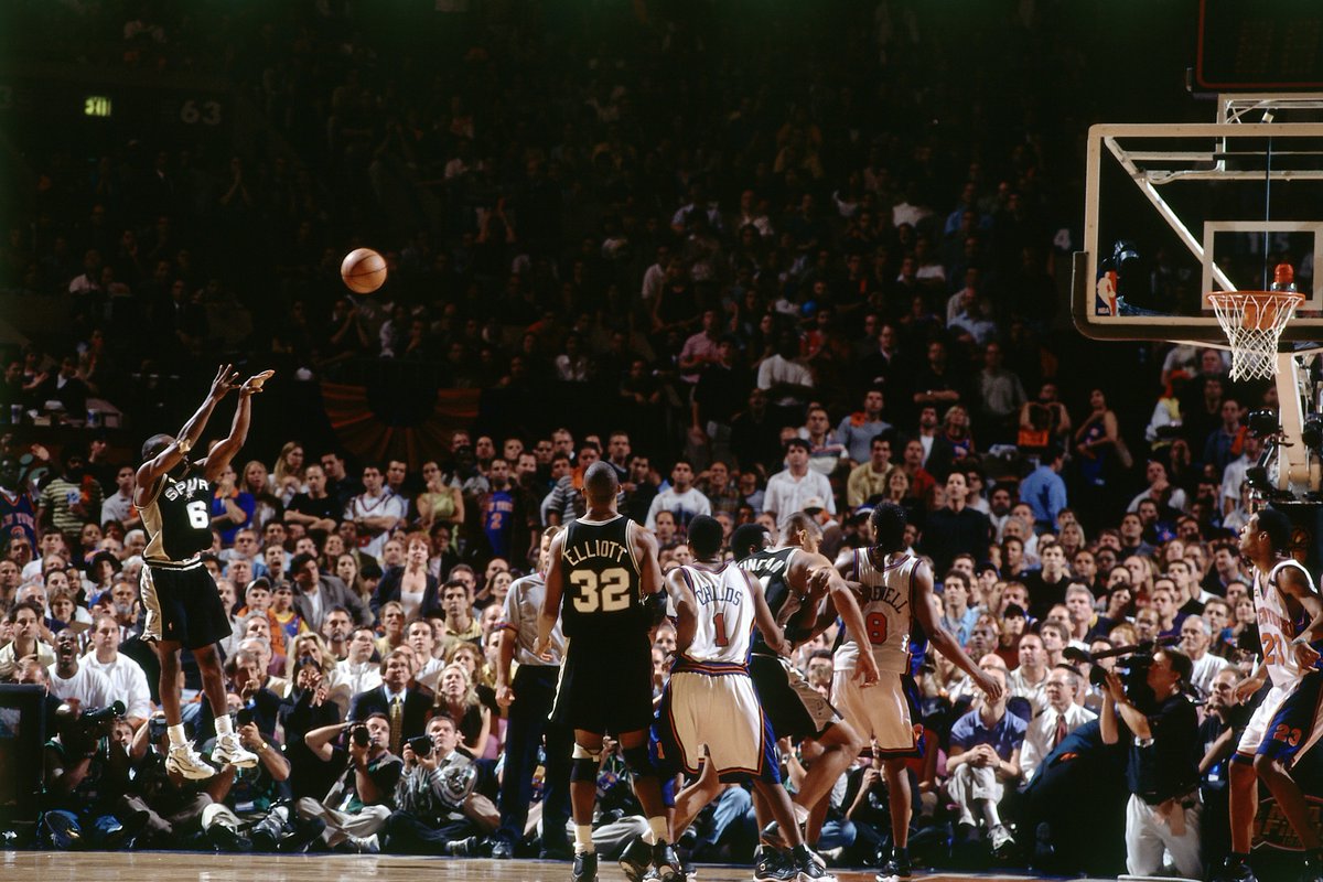 spurs's tweet image. 23 years ago today 🏆🖤

#PorVida