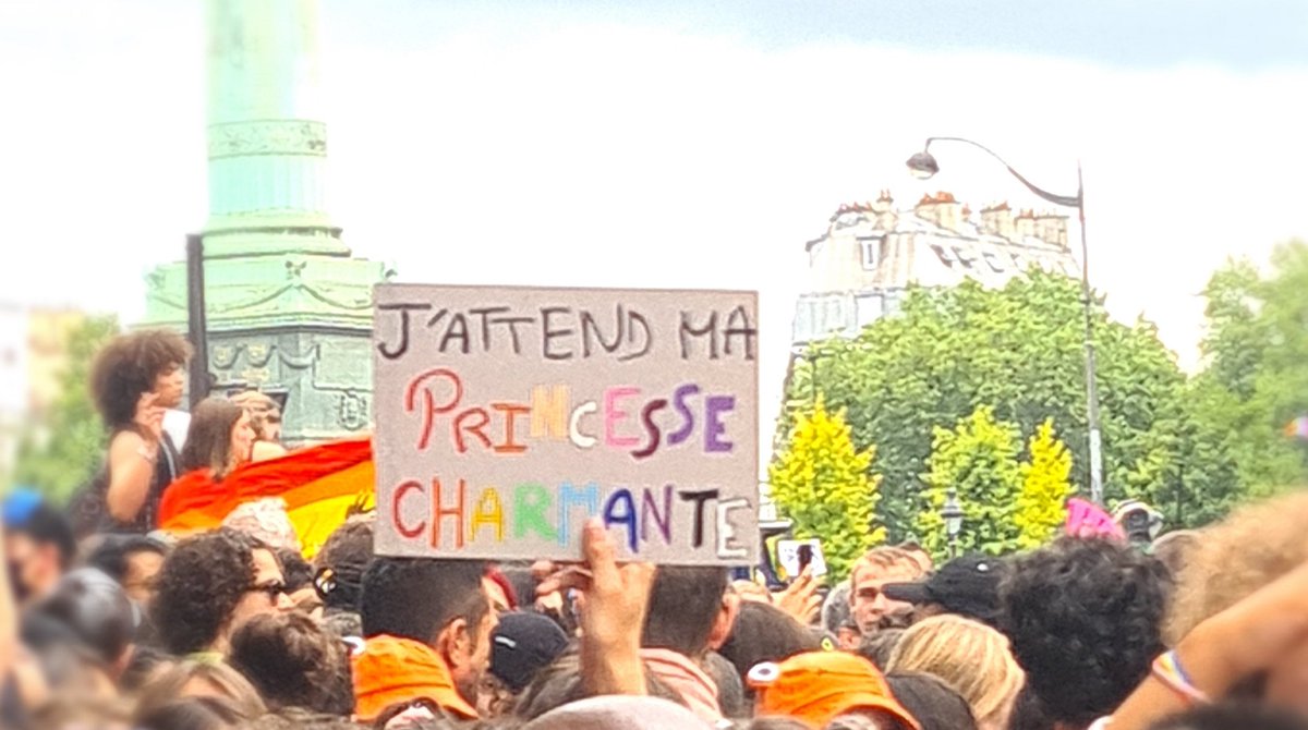 StyleMewMew's tweet photo. #Pride2022 #PrideMonth #prideparis https://t.co/11AUy6PXdH