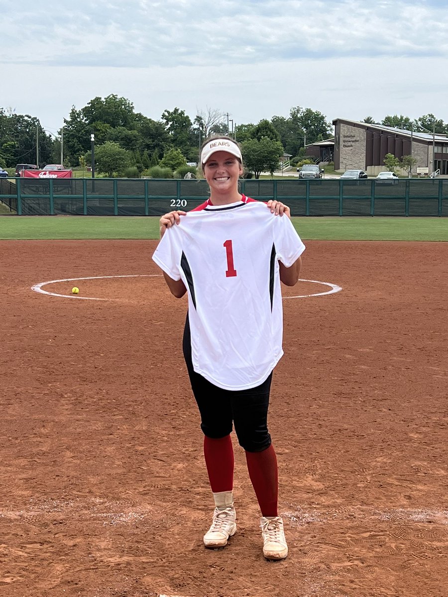 SCAIndiana's tweet photo. Congratulations to this years Indiana Miss Softball from Shelbyville HS, Karissa Hamilton!! @shelbyhsbears https://t.co/tsKlhOFrn3