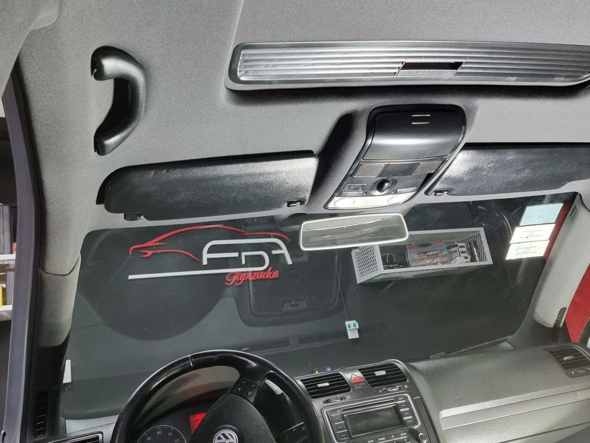 fda_tapizados's tweet photo. Personalización de interior Negro en vw vento. https://t.co/sLgHZ7vnyp