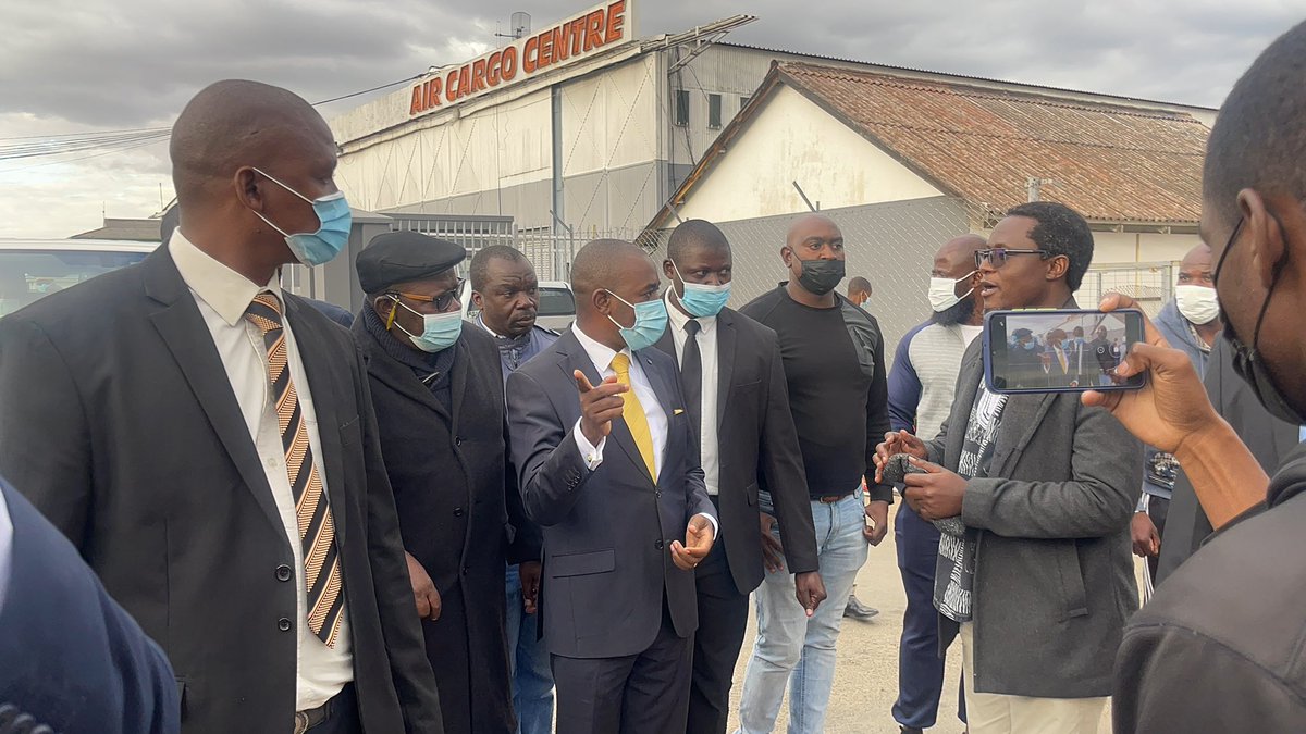 toneo1st's tweet photo. #HaopeningNow Family friends and @CCCZimbabwe party supporters receiving the body of @Wamagaisa at airport https://t.co/YaqVBTNVlO