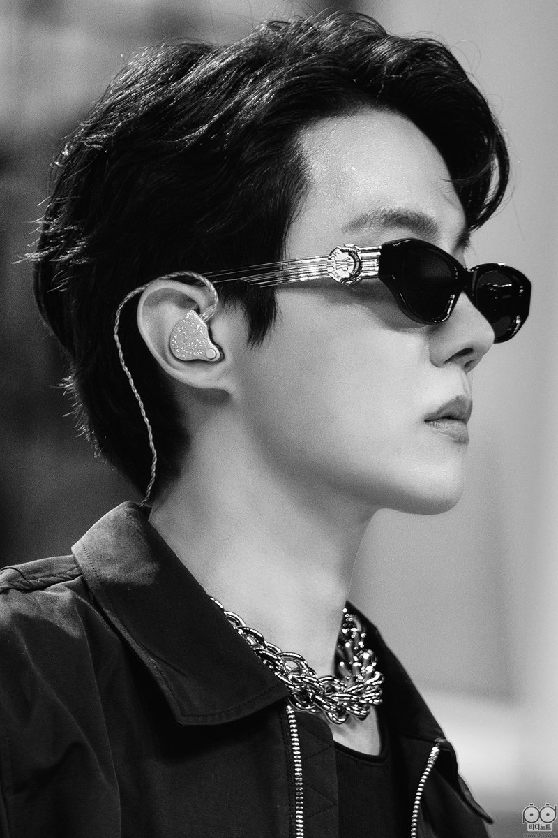 kiss_seven7's tweet photo. — Abro hilo Informativo con todos los horarios del lanzamiento del nuevo álbum en solitario de #Jhope "Jack In The Box" 

J-HOPE SOLO ALBUM IS COMING 
JACK IN THE BOX IS COMING
#JackInTheBox #제이홉 @BTS_twt [..] https://t.co/0MoDEtLX3K