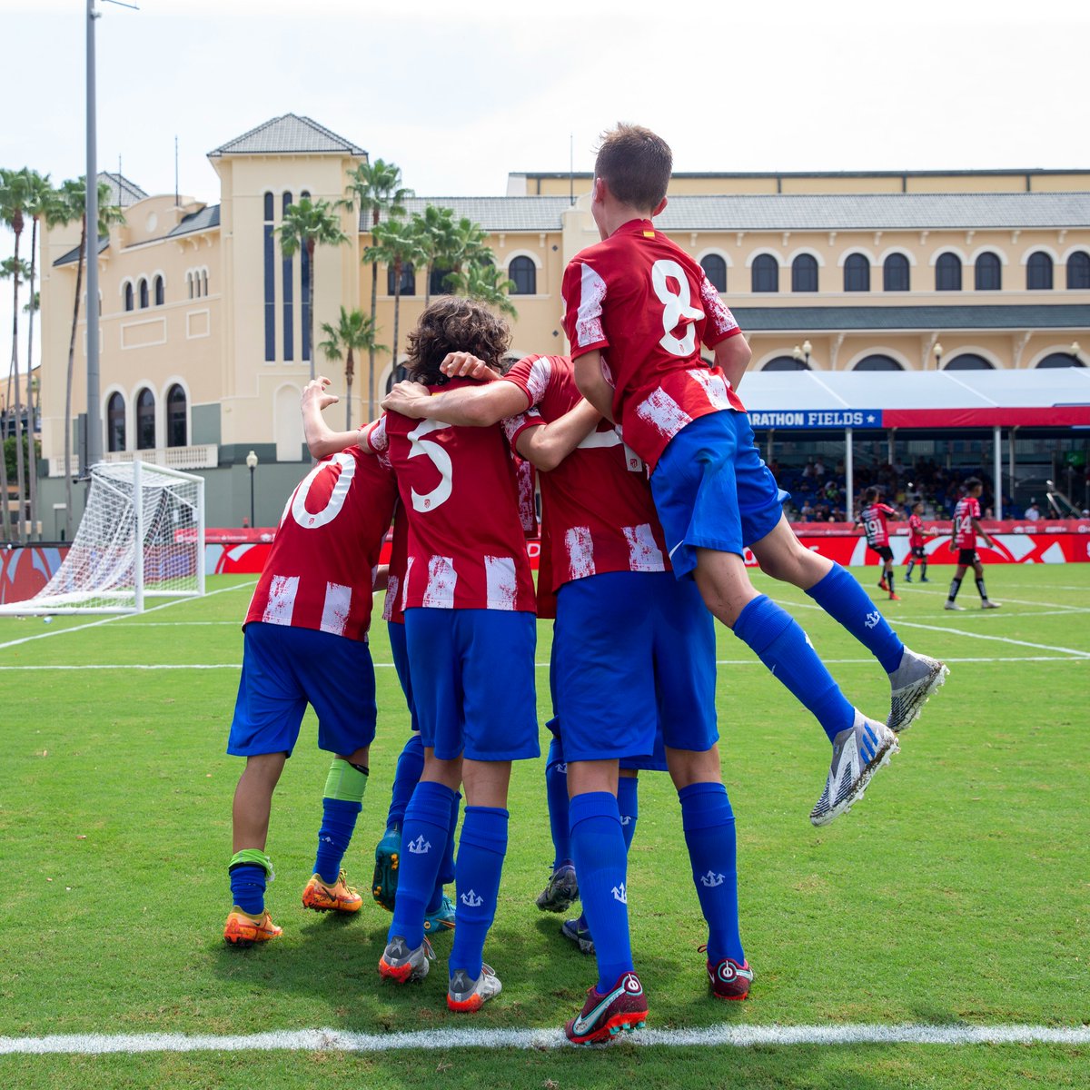LaLiga's tweet photo. 🏴‍☠️​👋​

❤️​🤍 La historia de un pirata rojiblanco y un pase a semis.

#LaLigaPromises Santander https://t.co/cuU4l0CaNa