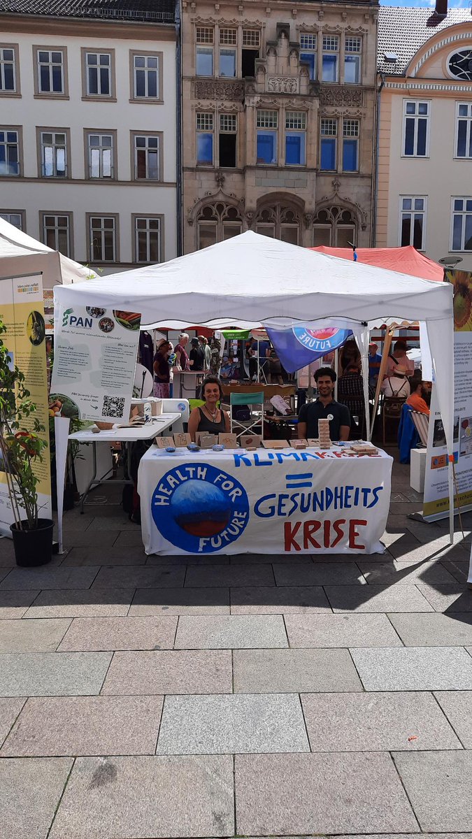 H4F_Goettingen's tweet photo. Heute auf dem #Klimamarkt in Göttingen gemeinsam mit @PAN_Int @healthforfuture https://t.co/JPIE7KwolP