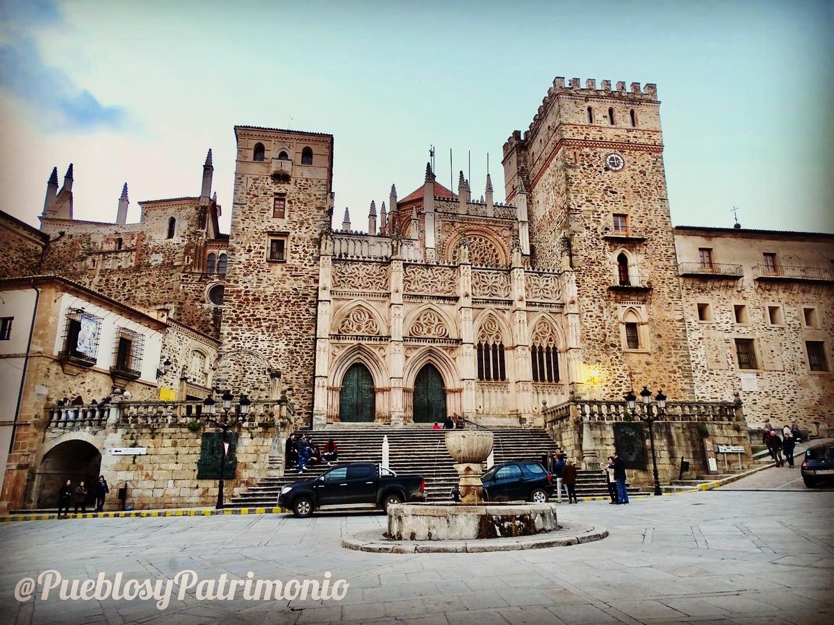 PyPatrimonio's tweet photo. La Puebla de #Guadalupe, uno de los pueblos más bonitos de España, declarada Conjunto Histórico Artístico y su Real Monasterio es Patrimonio de la Humanidad por la UNESCO. ➡️ Blog https://t.co/tljgvyXcUV
➡️Vídeo https://t.co/7oGLkMCZ8X
@OTGuadalupe @Extremadura_tur @Turismo_DipCC https://t.co/h4tSREVQiE