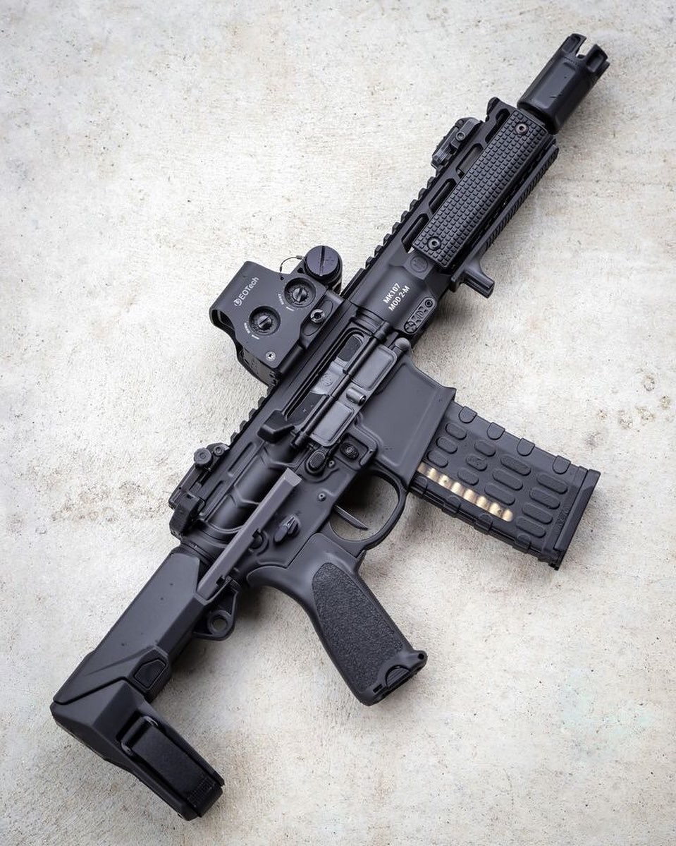 AZWS's tweet photo. @RiseArmament 👈 Follow our #elite #industrypartners👊🔫
• • •
MK107 + RAVE-140 Flat Trigger = 🔥
Photo by @AR15News
#RiseArmament #trigger #dropintrigger #precision #ar15 #ar10 @azwstactical @azws #repost #AZWS #Shootingforum #2ADefenders
https://t.co/M87gr8VdJT https://t.co/I0tQepS8aj