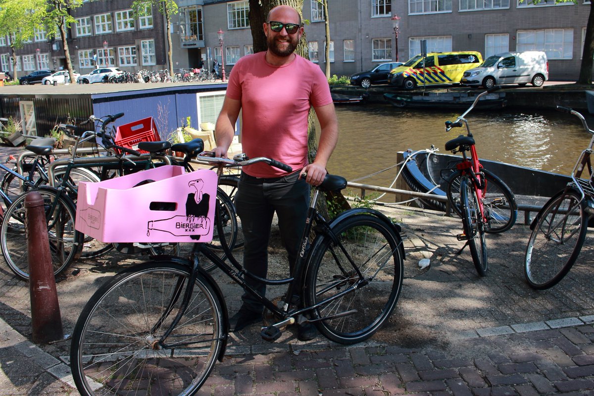 Biergierr's tweet photo. #Biergier #Demontabel #Fietskrat #Roze https://t.co/cypiz6ZpGC