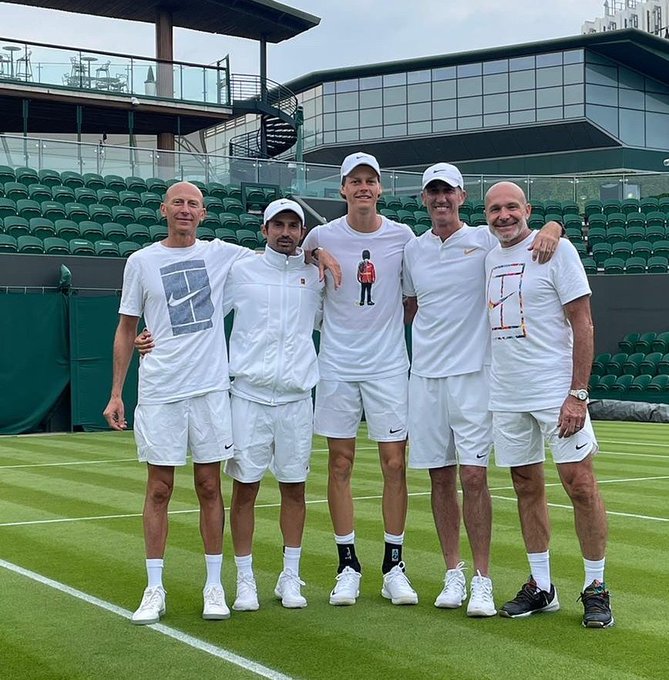 FWHK62dUcAA8y3f?format=jpg&name=small