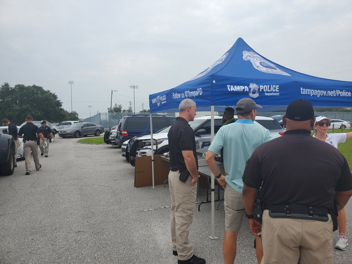 TampaPD's tweet photo. Happening now! We're collecting your unwanted guns during the Gun Buy Back. Here's a photo from the West Tampa Community Center. So far, we've collected close to 400 guns at both locations. https://t.co/7rpKDXlG96