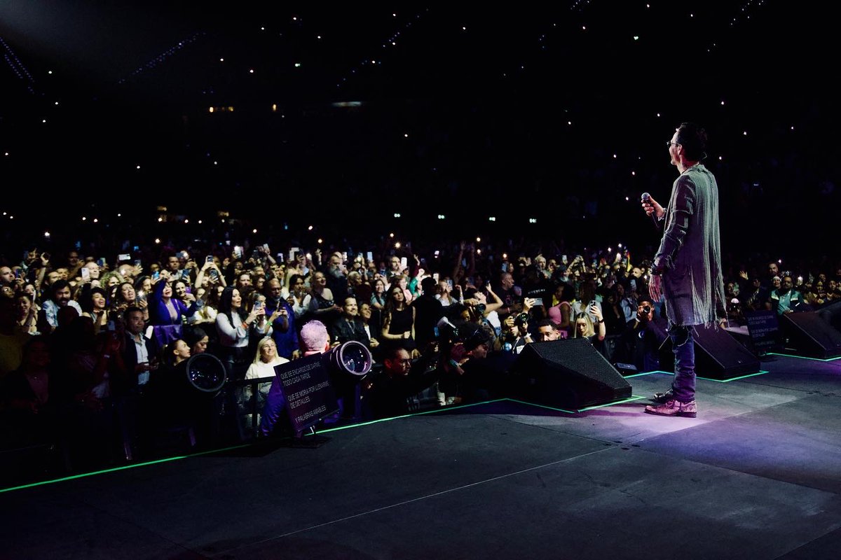 Marc Anthony tweet media