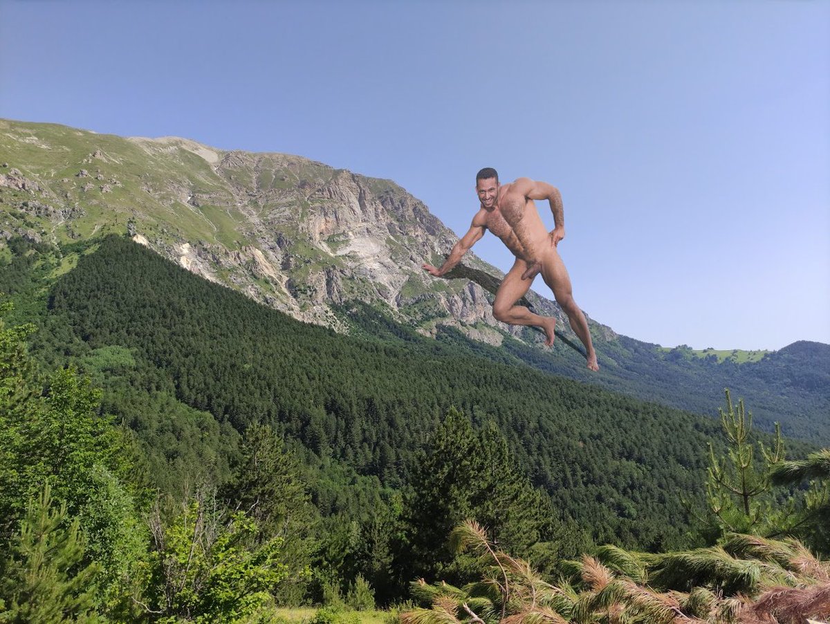 Nick The Giant 🦶🏻🏚️ on X: After a big meal ~2020 gay gaymacrophilia  macrophile macrophilia coiledfist porn gayporn giant macro vore  ass t.cor9PHjpdnJY  X