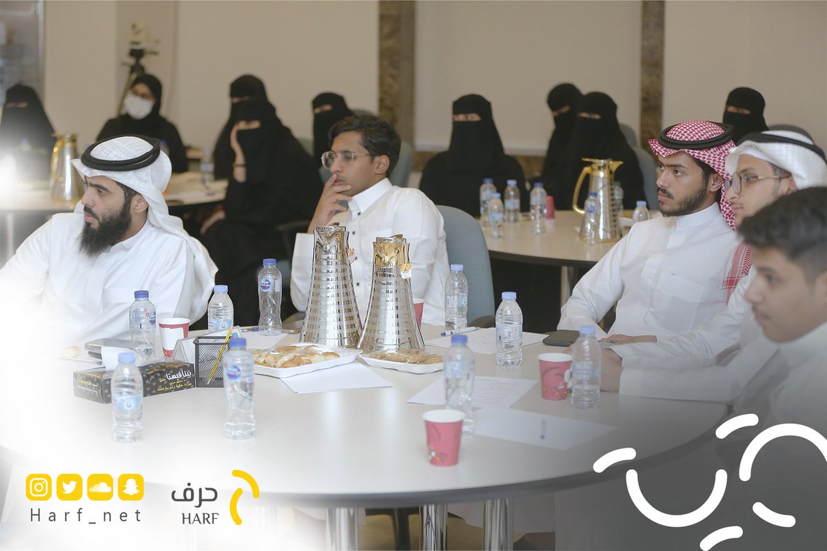 Harf_Net's tweet photo. استغرق البرنامج يومين تدريبين، وحضره ٣٠ شاب وفتاة من المهتمين بصَنعة الكتابة والتأليف، تحدَّث فيه المدرب عن هُوية الكاتب، والأدوات الكتابيّة، والقيم الأساسية التي ينطلق منها، كما تطرق إلى أنماط الكتابة ومُمكناتها.
يعقبُ البرنامج متابعة من خلال مجتمعات مهنيّة لتحقيق هدف البرنامج. https://t.co/6D9CCoFUUA