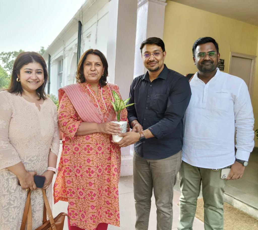 SupriyaShrinate's tweet photo. Took formal charge as Chairperson Social Media and Digital Platforms today. Excited to work with the wonderful team to strengthen our narrative and defend the values of India and her people. Travel delayed assuming responsibility but can’t wait to get started. The game is on! https://t.co/cXXdhBrXyG