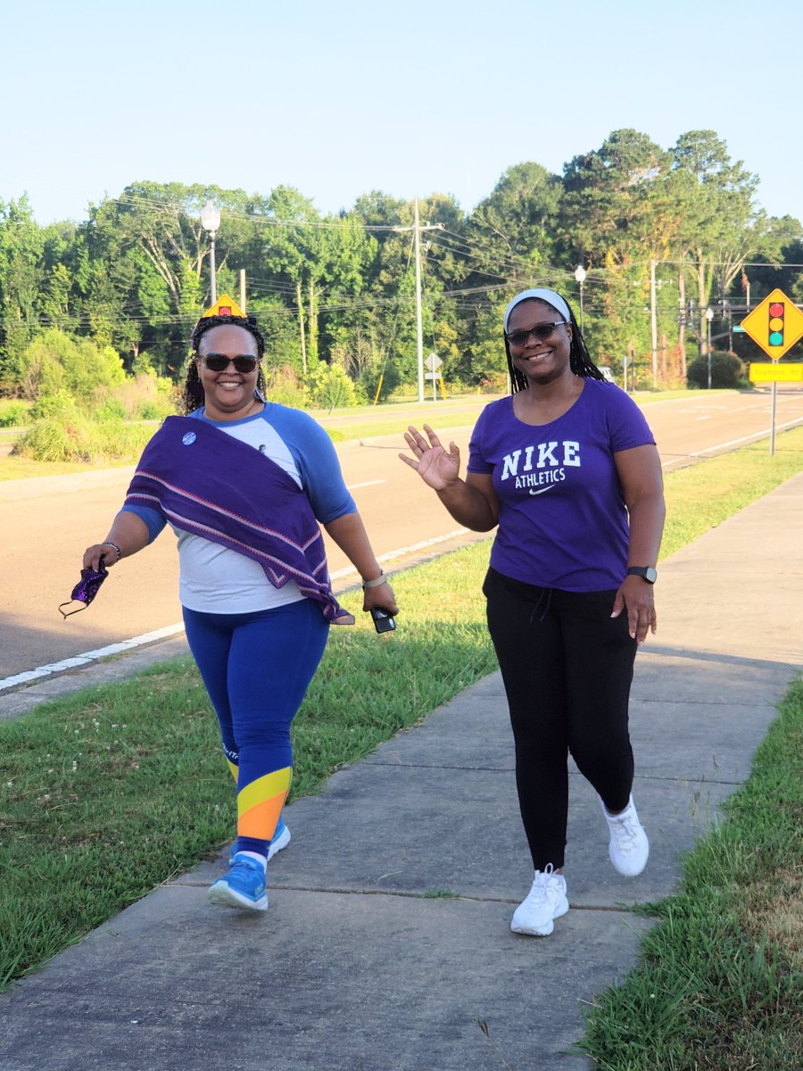 Olliegall's tweet photo. @cynt8292 #SuperHeroSaturday
#GirlTrek #JumpstartChallenge https://t.co/y4SNe8J9rg