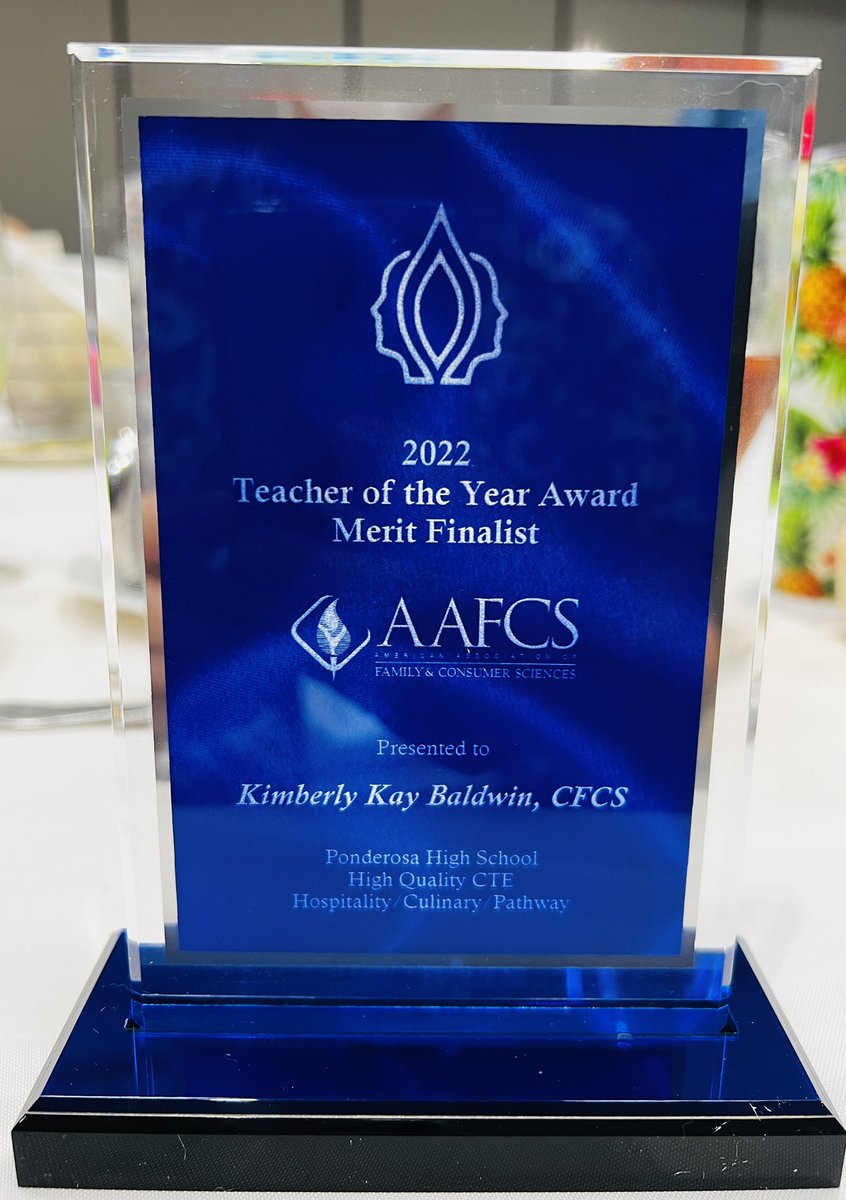 aafcsCO's tweet photo. Congratulations to CAFCS Teacher of the Year and AAFCS Merit Finalist, Kimberly Baldwin!!!  Kimberly was honored at the annual National Teacher of the Year luncheon today in Orlando.  Way to go, Mrs Baldwin!!!!!👏🏼🎉😊 @phsmustangs @GWPublisher #sayyestoFCS #AAFCSac https://t.co/vUXn0sgW50