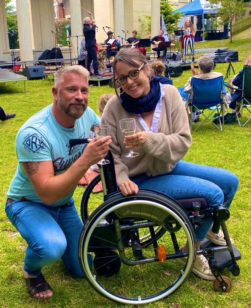 <a href="/hannahcfrench/">Hannah French👩🏻‍🦽</a> &amp; I remembering the extraordinary musicianship, curiosity and humanity of the late Belinda Sykes, with dear friends <a href="/_Joglaresa/">Joglaresa</a> here <a href="/BREMF/">bremf</a>. 
There will be a tribute to Belinda and her legacy on <a href="/BBCRadio3/">BBC Radio 3</a>’s #earlymusicshow on 17th July. 
Cheers, B! ❤️🎶