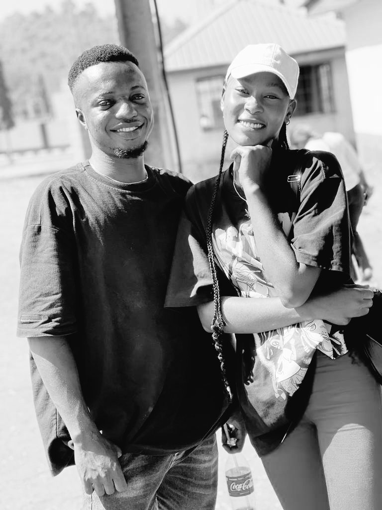Ake_erah's tweet photo. OLUWASHINA na Big Name
Don't Stop the Good work Friend..๐ค
#OYE EKITI
#guitarplayer
#XSTRING
#partykiller https://t.co/ul1dEM2uES