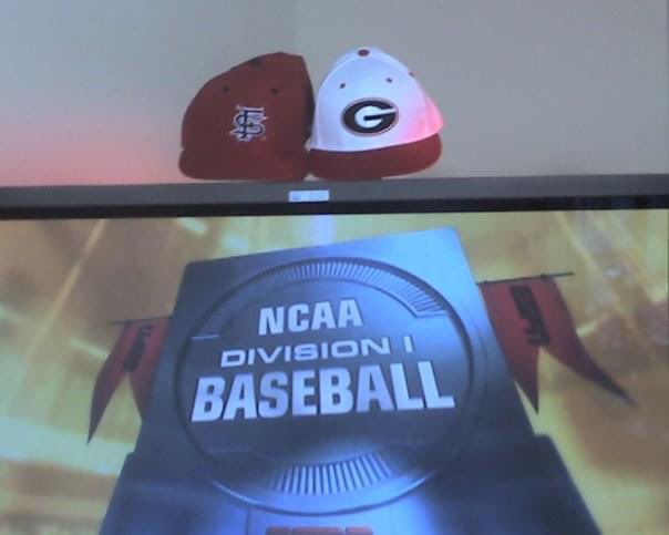 SteveWeakland's tweet photo. When working in sports, sometimes we get so busy we miss some special and surreal moments. As the #CWS2022 championship series starts today, here was one of mine on the day @FresnoStateBSB started its series vs @UGAAthletics. What a ride. #wonderdogs https://t.co/RdtPUF9OmD