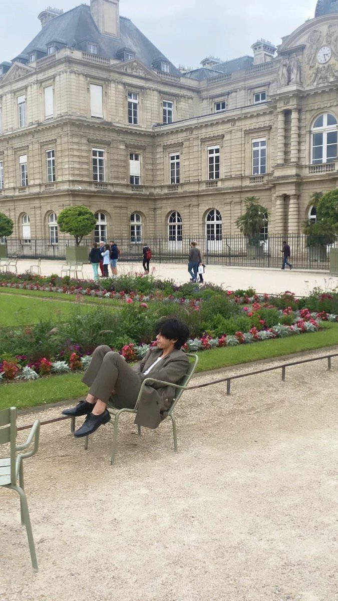 btsvipcontent's tweet photo. [UPDATE] Taehyung on IG. https://t.co/qBWk4vruK4