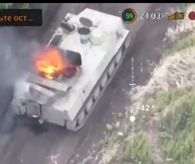 HarZizn's tweet photo. Roman #Donik, volunteer. On June 25, the #Kholodnoyarsk soldiers destroyed five tanks from the 12th tank regiment of the #Kantemirovskaya_division near Izyum #War_in_Ukraine https://t.co/9vx3zLj0wb
