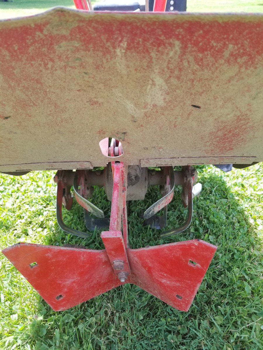 MarkC_289's tweet photo. Just hilled up our potatoes. Fortunately, without a tractor & cultivator, the tiller we have with the detachable furrow does a great job making it much easier than chilling manually.
#gardening #gardeners #gardens #YardWorkOut https://t.co/TVaOjxNXh8