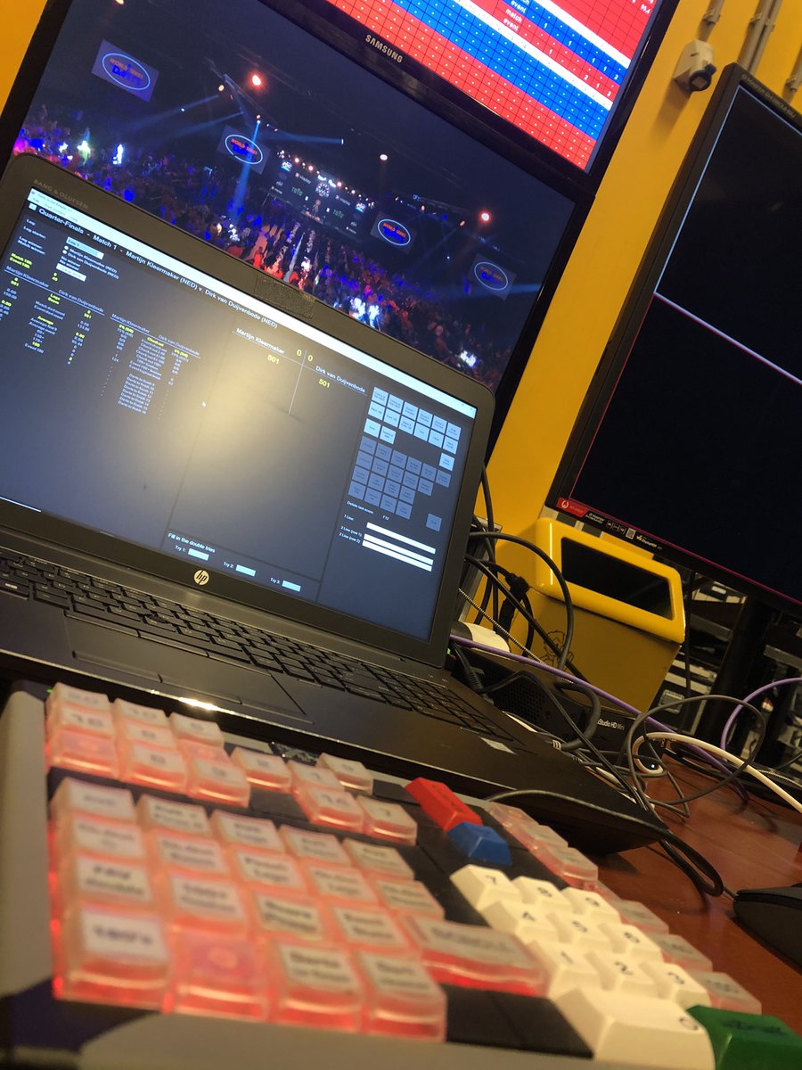 MCMeijer180's tweet photo. Ready to go for the final session of the World Series event here in Amsterdam!🎯🖥 #Keytown @OfficialPDC https://t.co/1gYGw4WNEO