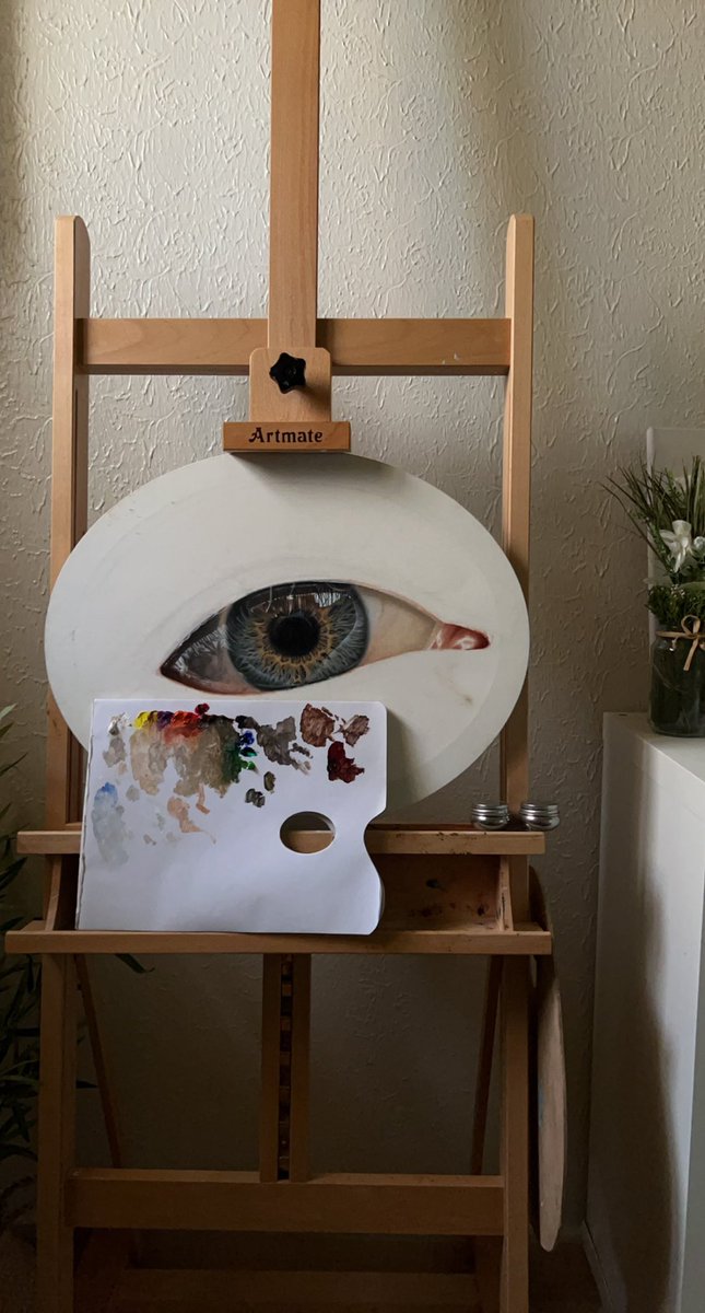 أقدر أقول رجعت للحياة ، رجعت للرسم 💆🏻‍♀️🌱