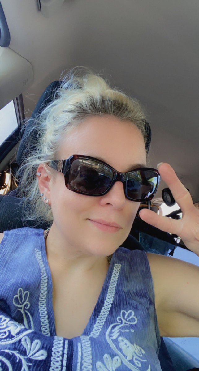 DrJGiddensRN's tweet photo. Time to get my #swimming on with my #neurotribe #neurodiversity #autism #autismawareness #aspiehairdontcare #ShowLove https://t.co/1ZtPVTrLvS