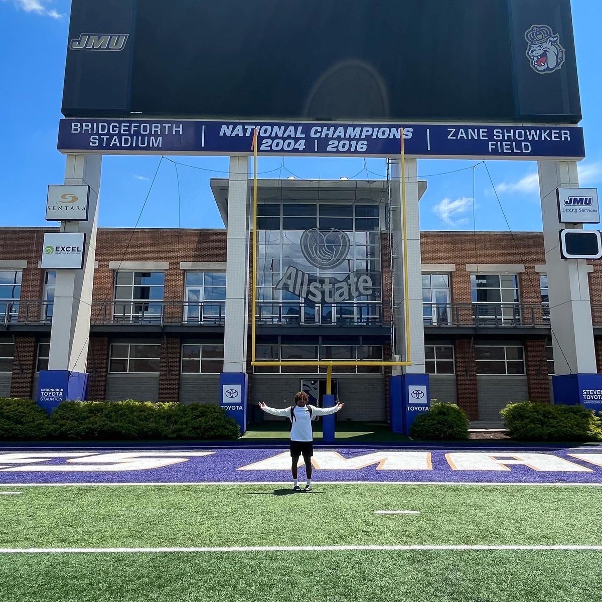 TreyEngram's tweet photo. Had a great visit &amp; camp yesterday at JMU. Thank you for having me! @CoachShanahan_ @JMUFootball https://t.co/u1iuTGMcFL