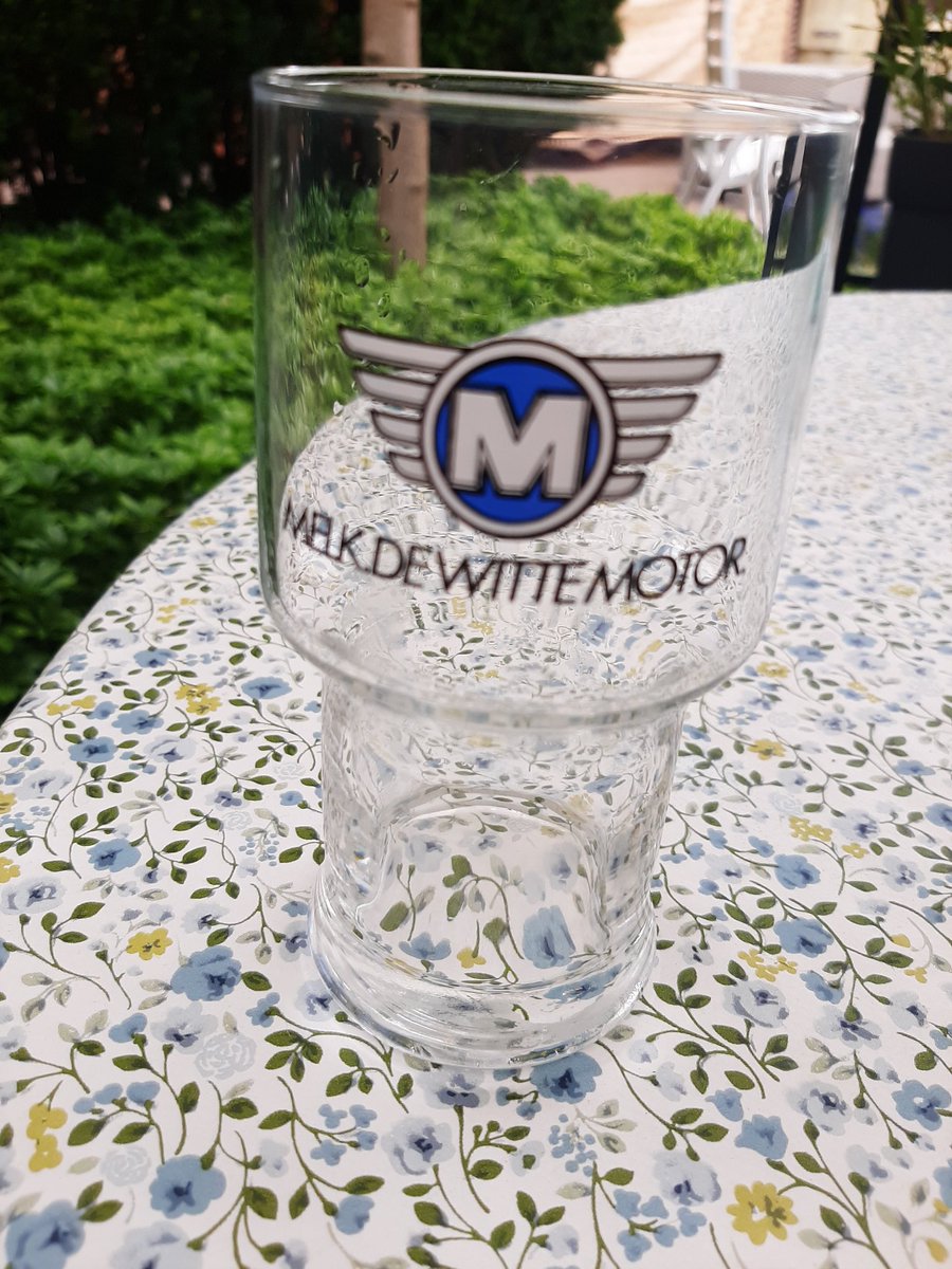 MichelBuitje's tweet photo. Die glazen heb ik nog #dewittemotor https://t.co/sGelyhOFUN