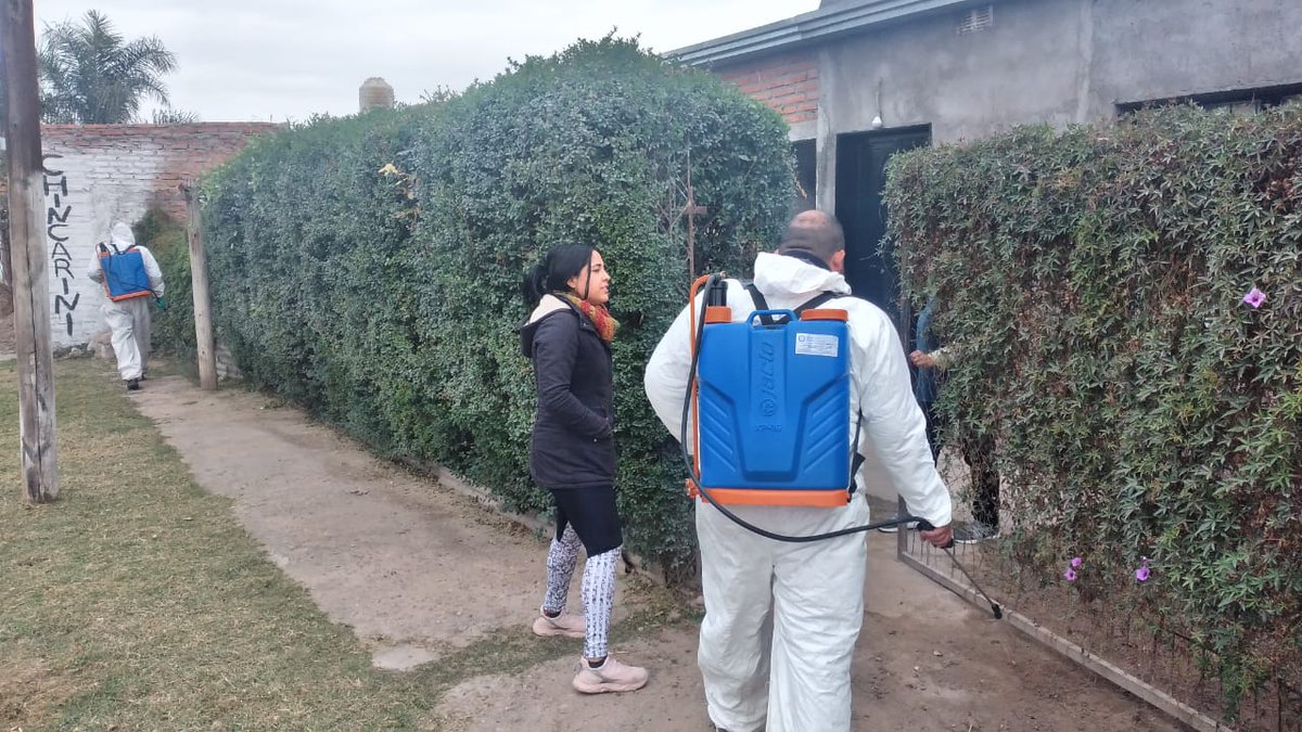 Agrup7Mayo's tweet photo. ACT N°153.
Hoy tenemos el agradado de visitar Villa Cariño, los vecinos agradecidos por las actividades de Fumigación, y corte de pasto!!!
Ni el frío nos detiene 🥶❄️
✌️💙
#A7M #NuncaMenos
@vargas_aignasse
@Cristia91815847 https://t.co/HSjkGW7ZEm