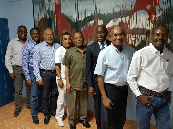 _tijanzenga's tweet photo. Men yo tout ap resikle pou paret sou moune nan eleksyon konn kijan nan resevwa yo #malandrins #justiceforHaiti https://t.co/nVwckjMDu0