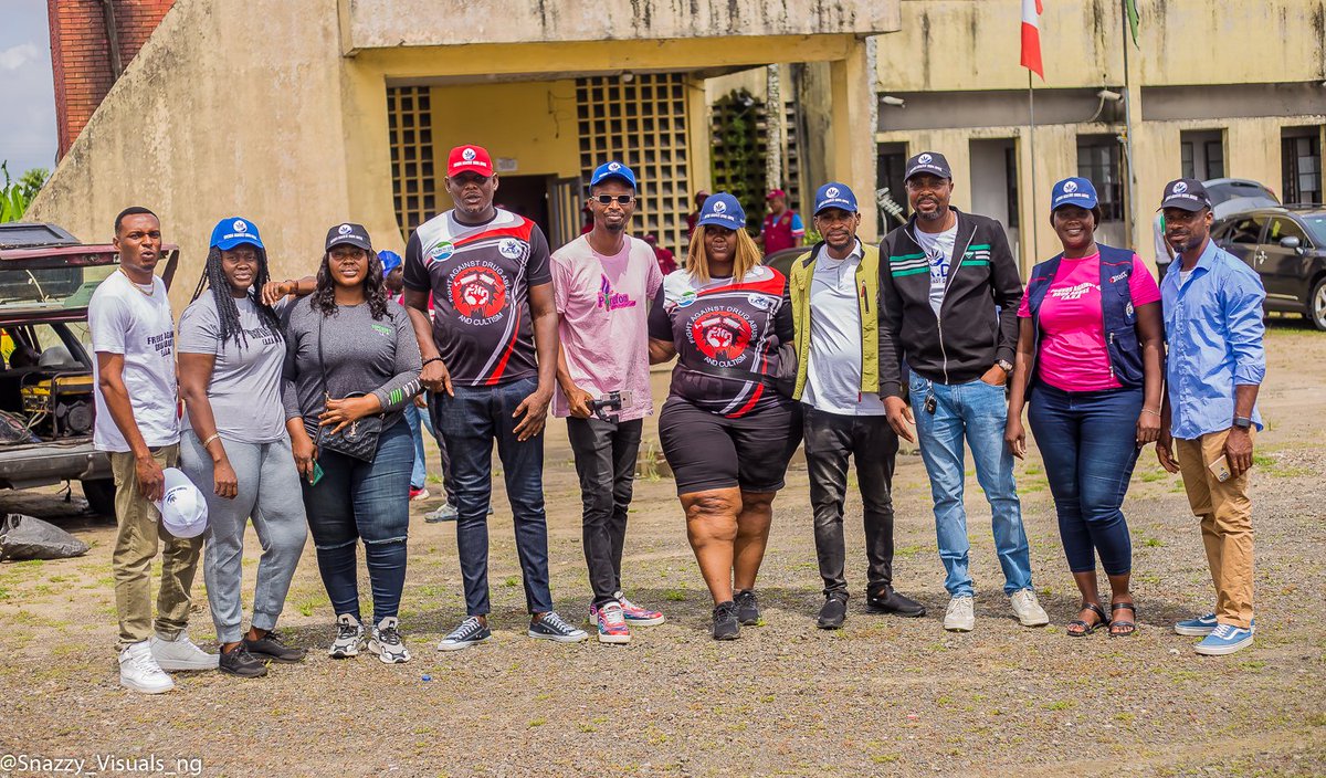FADA_NG's tweet photo. We the friends against drug abuse will collaborate with @ndlea_nigeria  warri command in the WAR AGAINST DRUG ABUSE. we will continue with our school sensitisation program.and street banner drives . #WorldDrugDay2022 #WorldDrugDay https://t.co/UJKYUbjth2