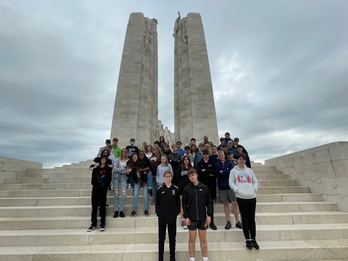 brixhamcollege's tweet photo. @brixhamcollege students discovering the true horrors of war @1917Vimy https://t.co/Vg6iW1txZS