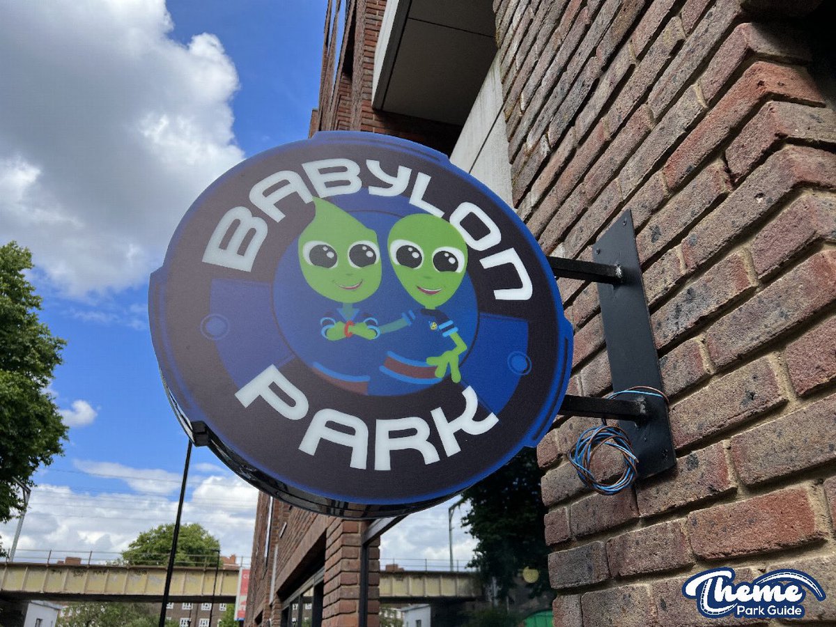 ThemeParkGuide's tweet photo. A new theme park has opened in London called Babylon Park. 

Located in Camden Town, this small park has 1 rollercoaster, some flat rides and lots of arcade machines. 

@BabylonparkLdn https://t.co/jQKmWRZkKL