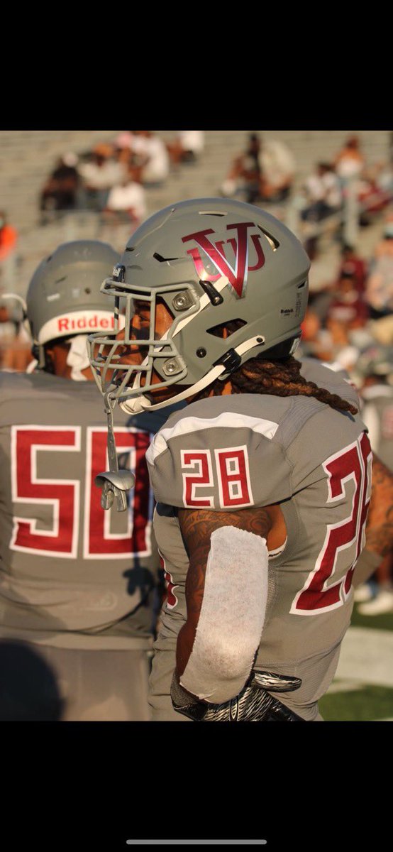 grantdashaun2's tweet photo. Blessed and honored to receive an offer from Virginia Union university @APtheballcoach @VUU_Football https://t.co/HSN26yb5ax