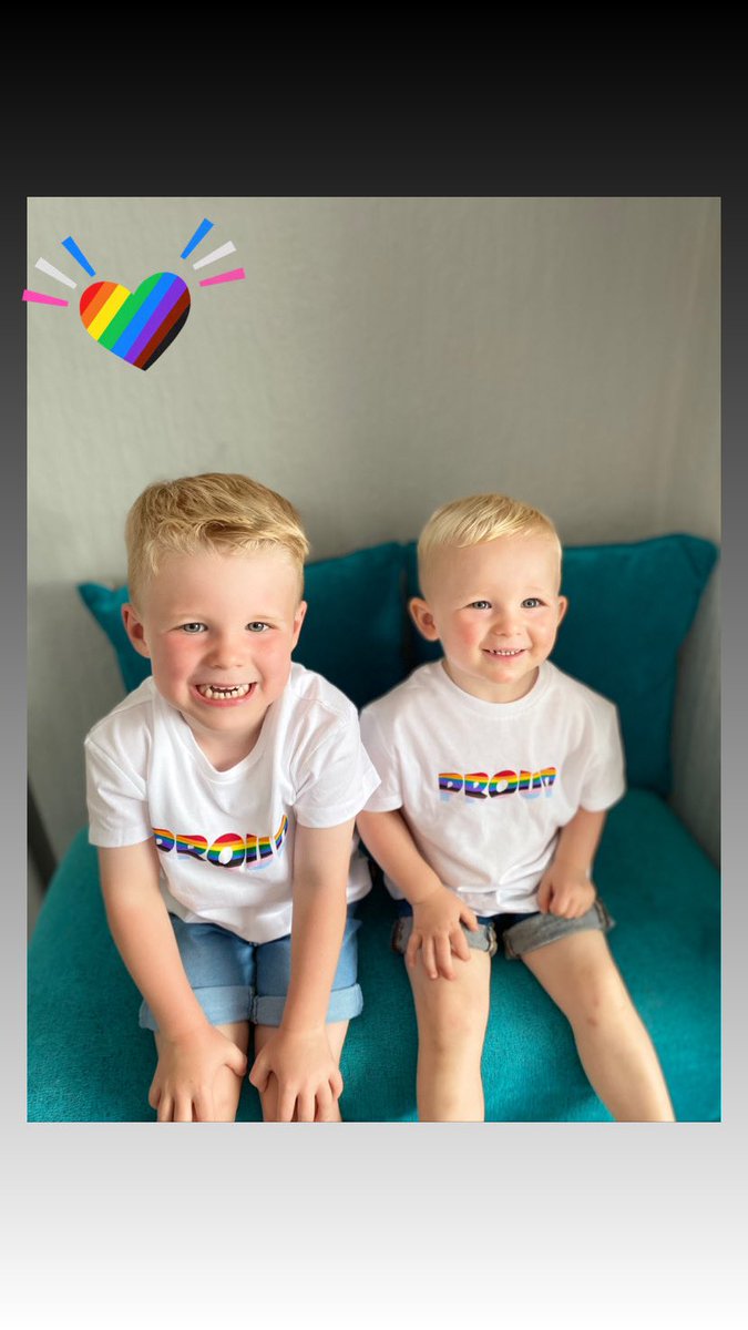 Be loud &amp; proud people 🙌🏳️‍🌈💙 #loveislove #pride