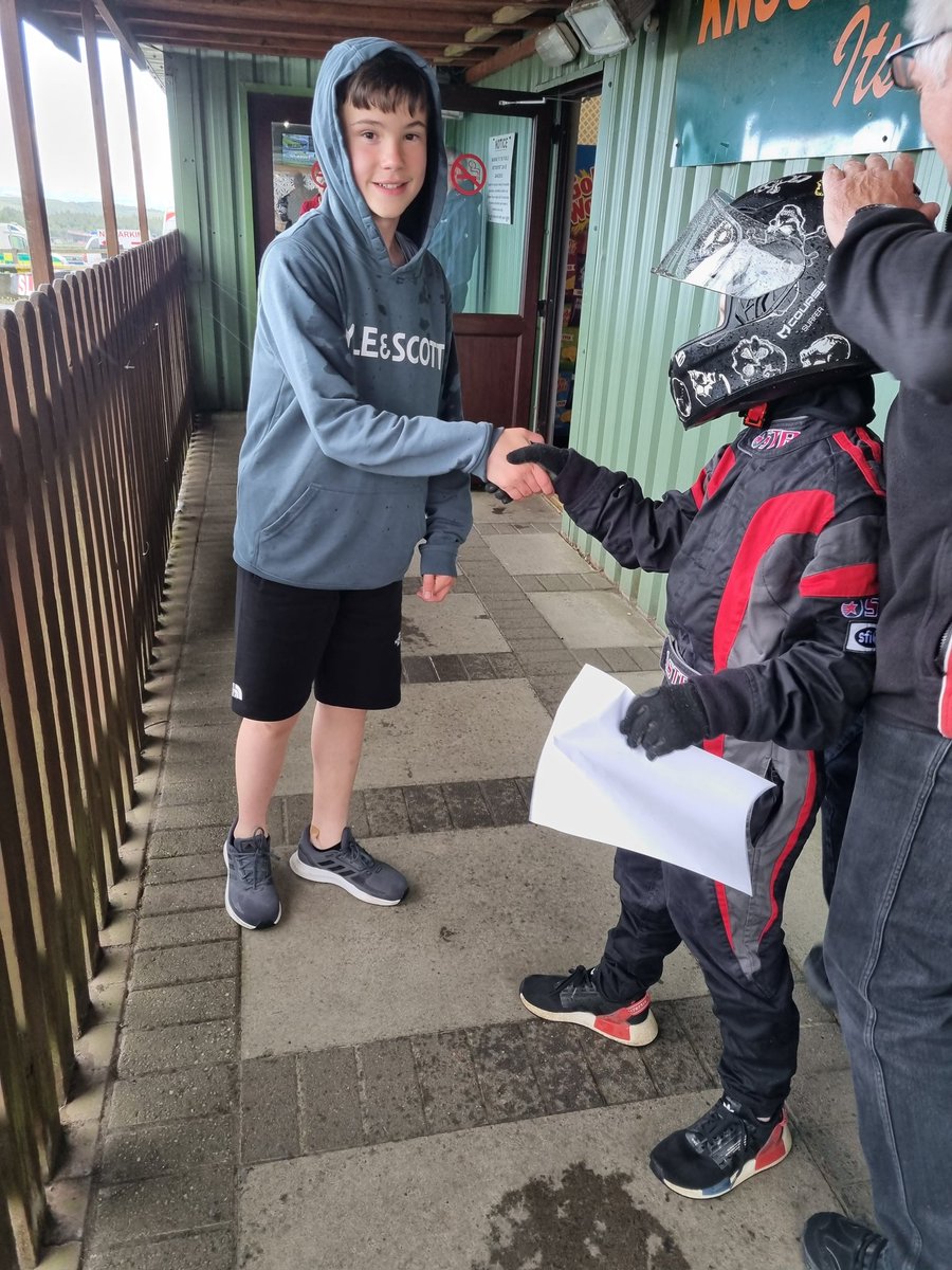 GerryKC07's tweet photo. Ethan Conlon and Aiden Russell shaking hands after a magical tussle at @krcircuit in changing weather conditions. A credit to both lads with the quality they showed out there. Would watch these two race for years to come.
#F1 #futuref1 #karting #scottishkarting https://t.co/Cn6Bd3aJGG